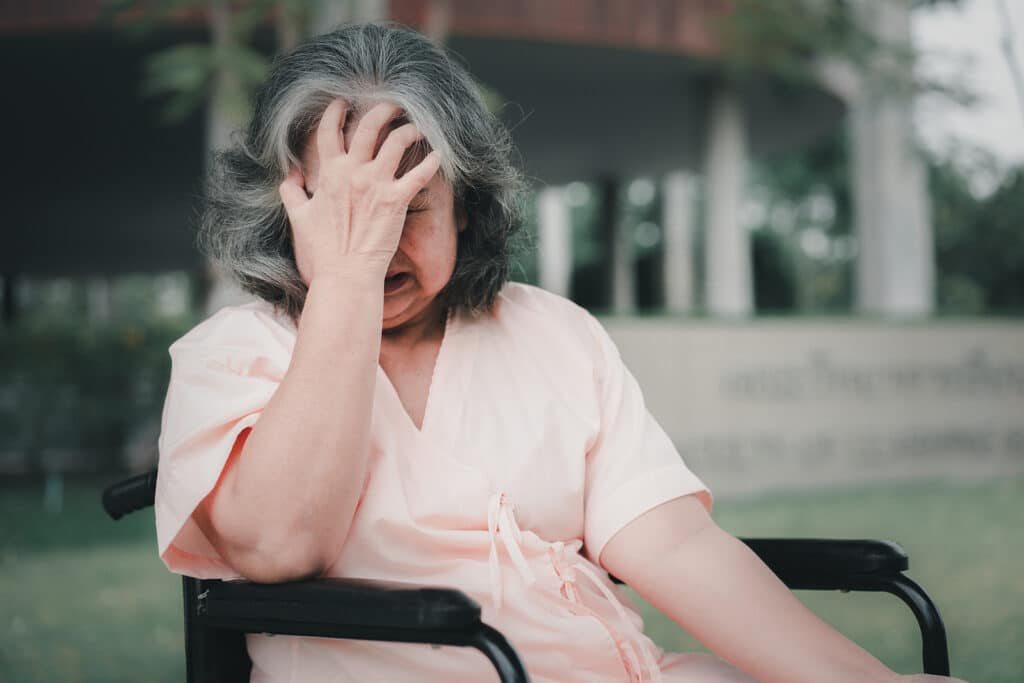 Home care providers can work with loved ones to notice cognitive decline in aging seniors.